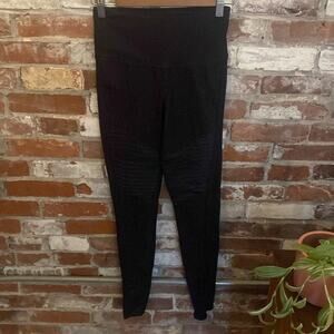 Apana Black Vertical Ribbed Knee Workout Leggings Size XS